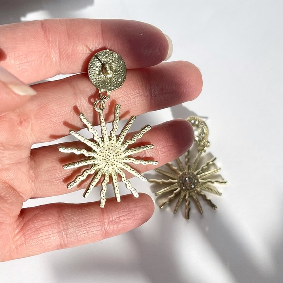 Pearl and Rhinestone Sun Charm Earrings - Picture 8 of 9